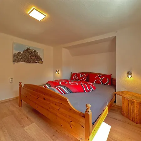 Holiday home Freistehendes Haus Mit Ofen, Terrasse Und Garten